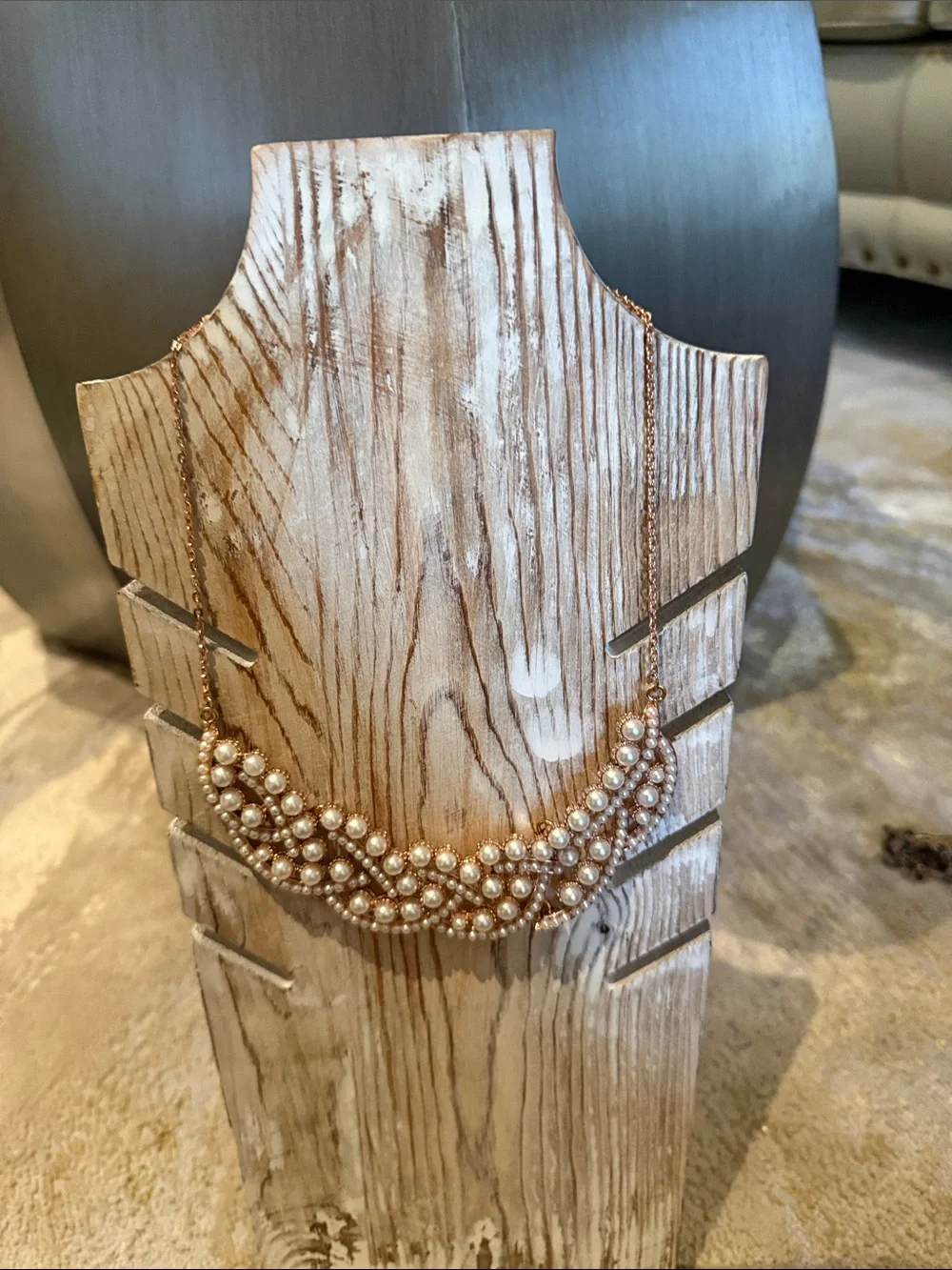 Elegant Pearl Cluster Necklace in Rose Gold